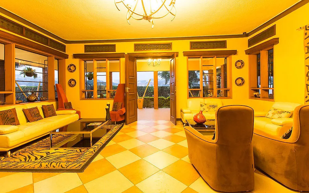 Humura Resorts Kampala Hotell